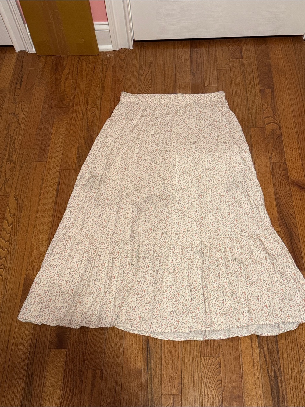 SO Lightweight Floral Maxi Skirt in Cream and Pink